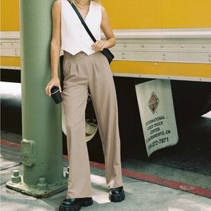 NWT princess Polly archer pant in taupe size 08 US